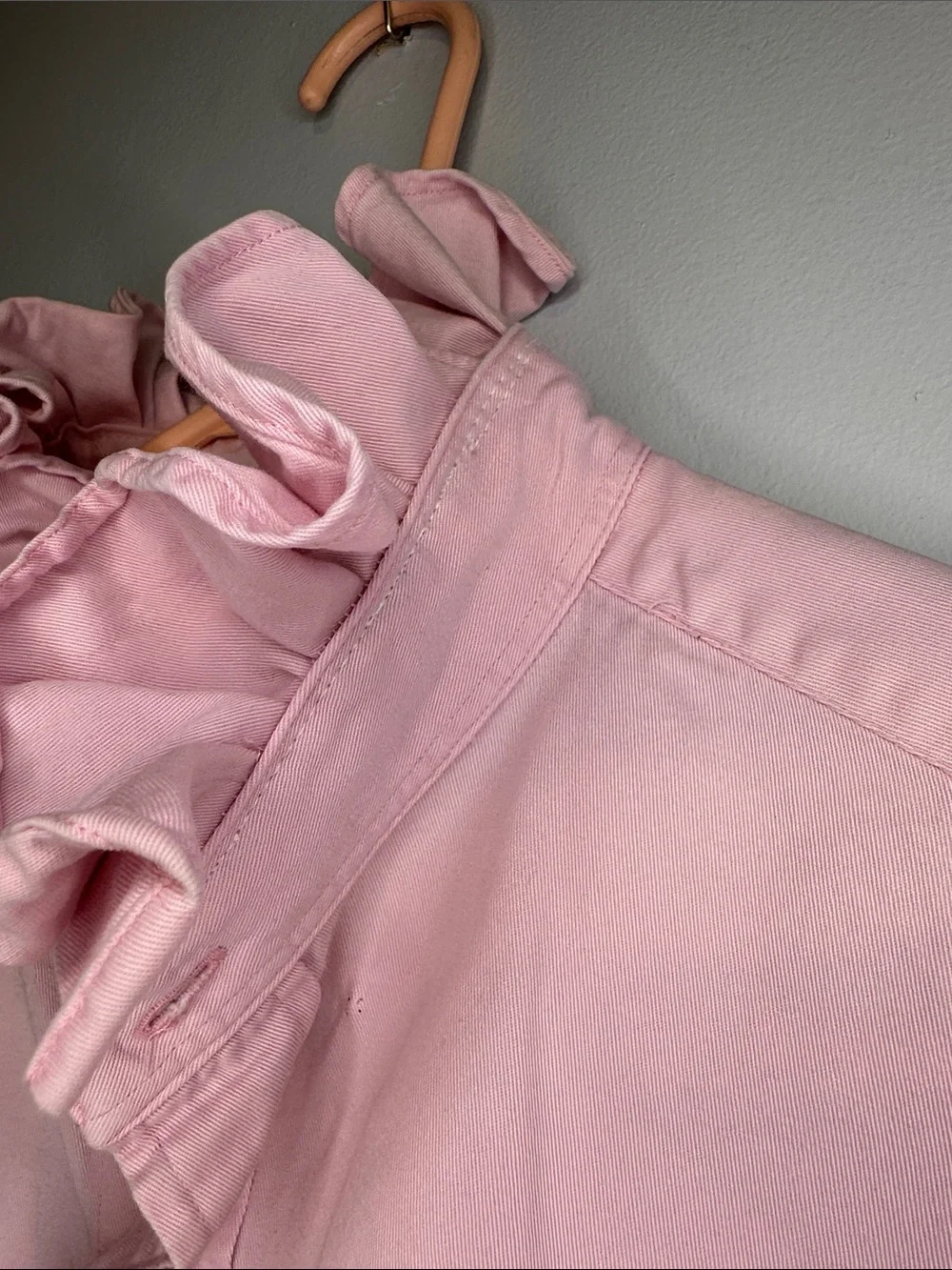 Ralph Lauren Light Pink Oxford Ruffled collar Shirt with Blue Pony - Picture 4 of 5